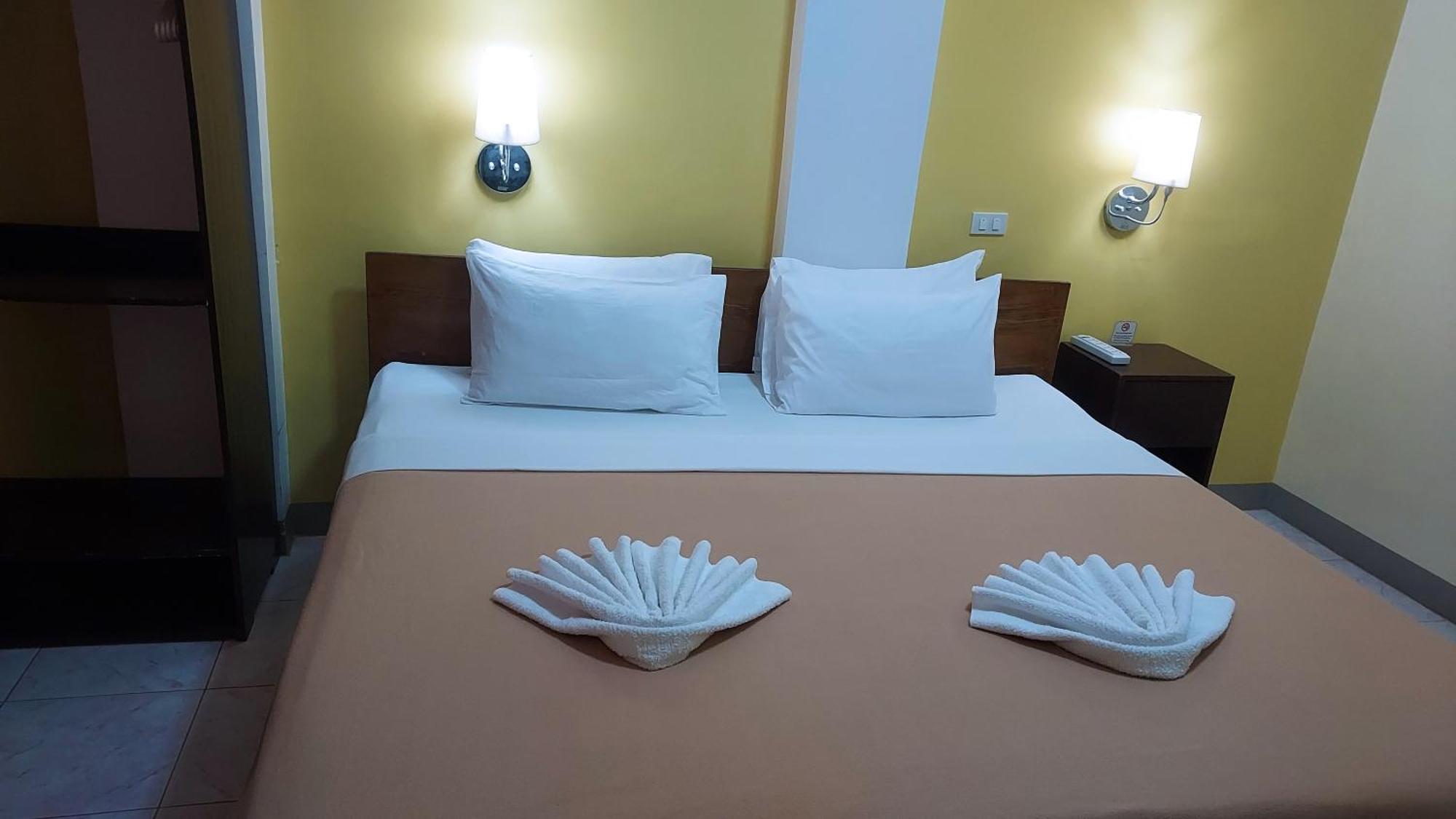 Coron Vista Lodge Bagian luar foto