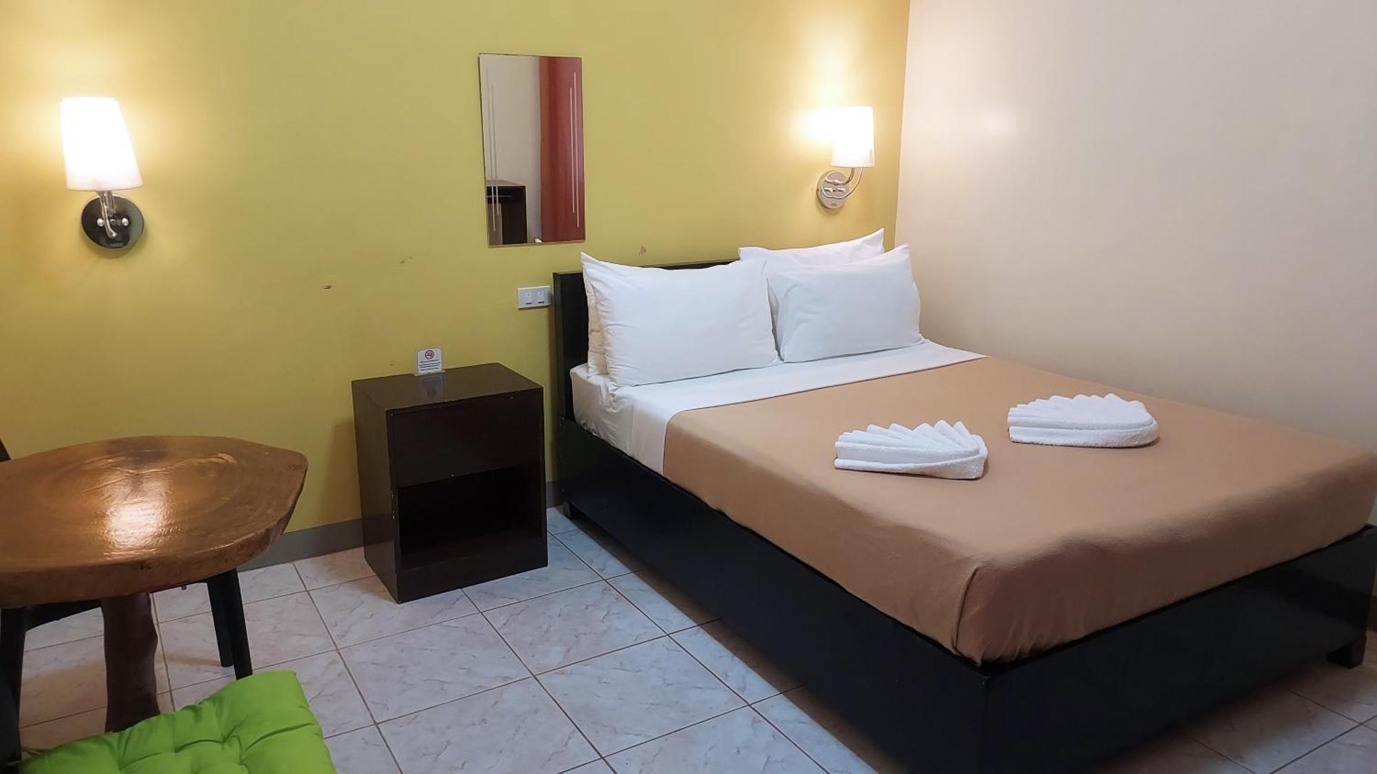 Coron Vista Lodge Bagian luar foto